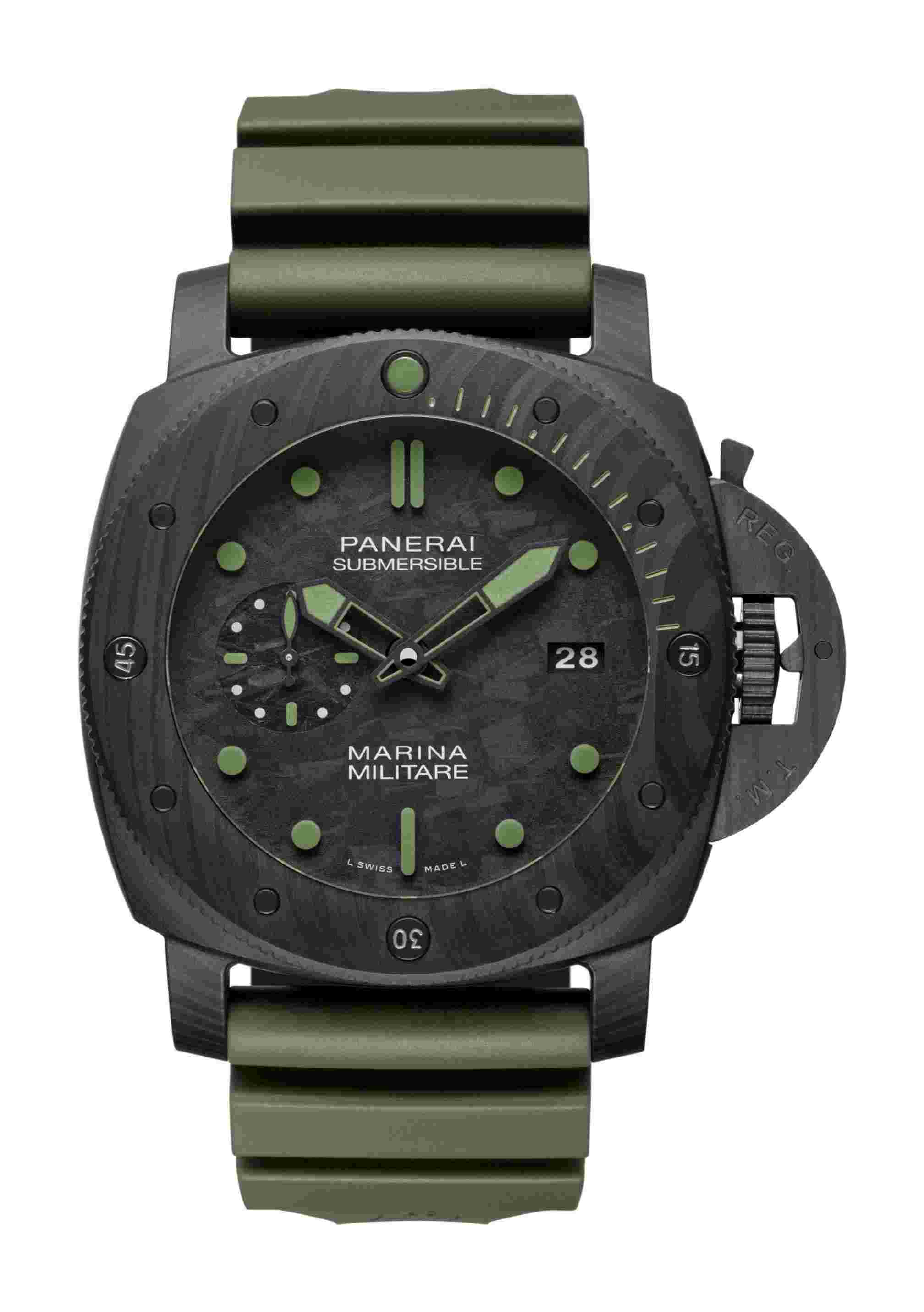 Panerai
Submersible Marina Militare Carbotech