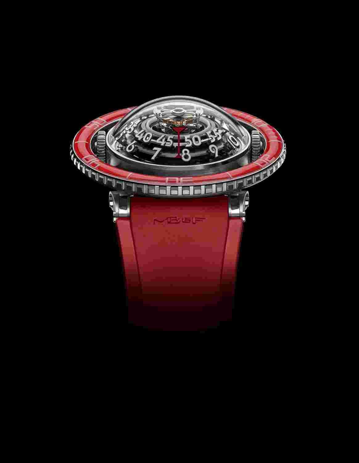 MB&F
HM7 Aquapod Platinum Red