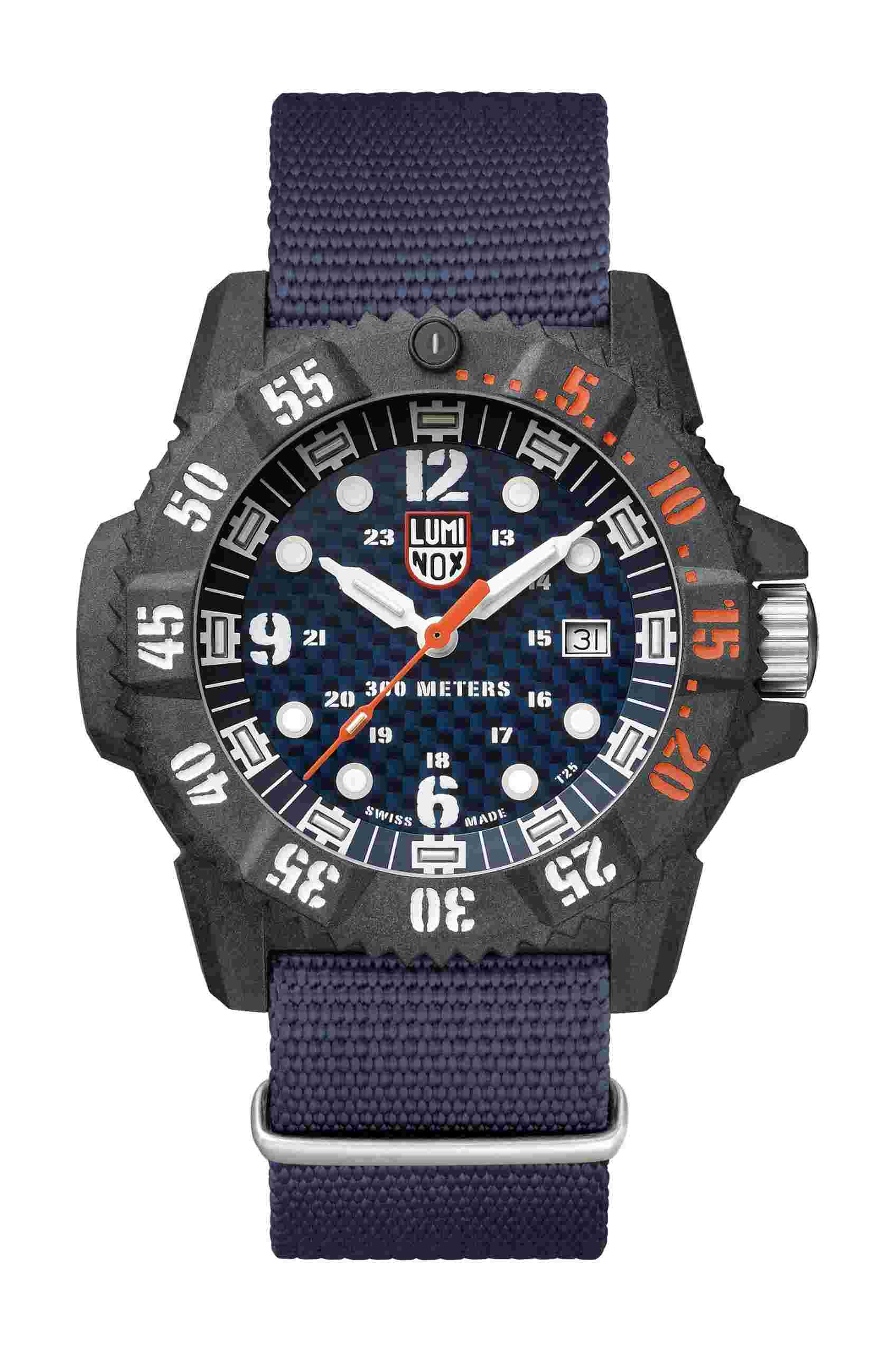 Luminox
Master Carbon SEAL 3800 Series