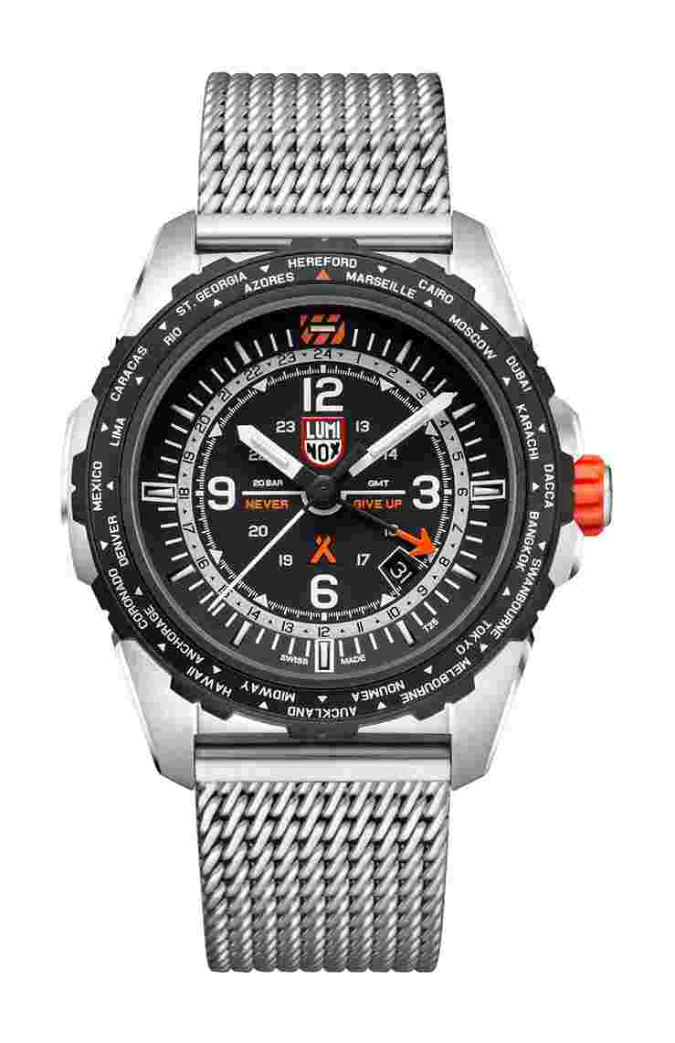 Luminox
Bear Grylls AIR series