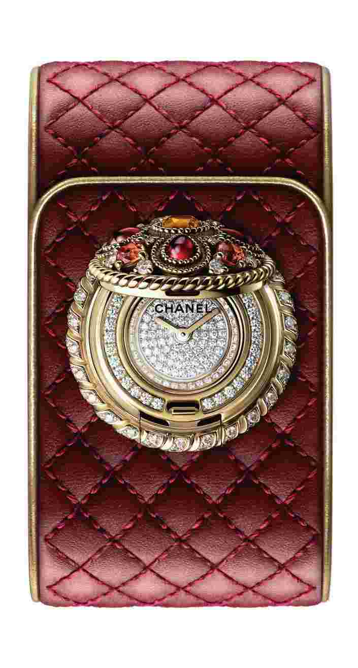 Chanel
Mademoiselle Privé Bouton Byzantin