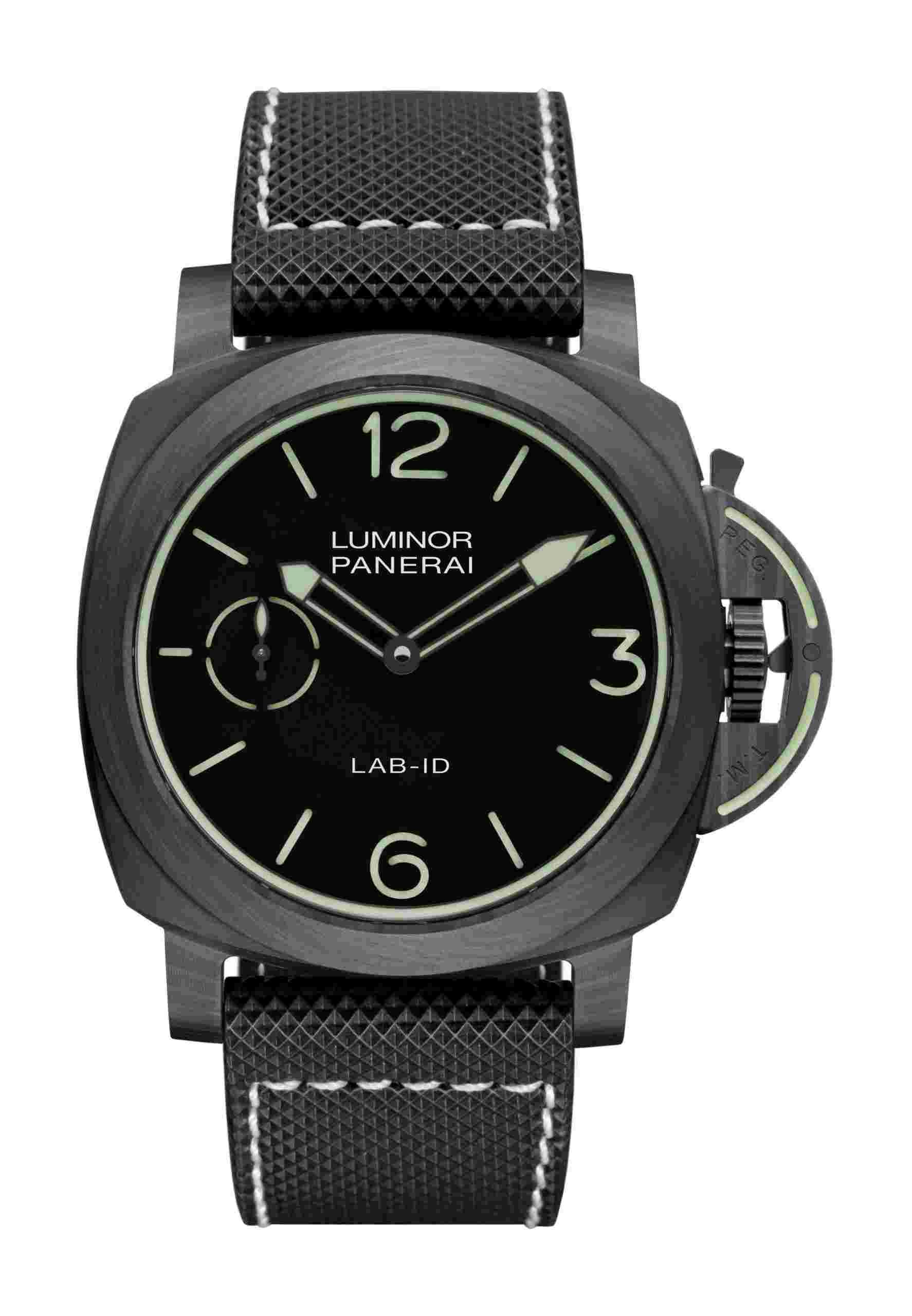 Panerai
Luminor LAB-ID Carbotech ™