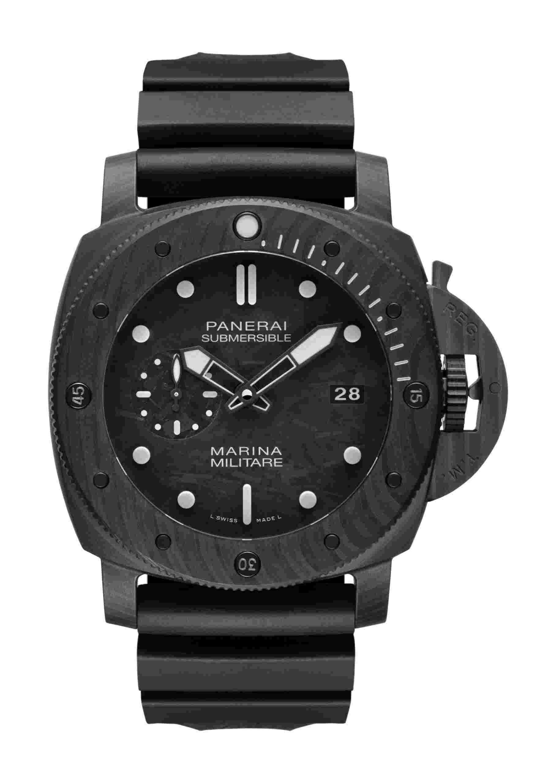 Panerai
Submersible Marina Militare Carbotech