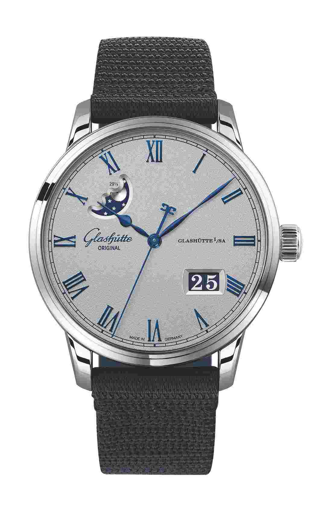 Glashütte Original
Senator Excellence Panorama Date Moon Phase