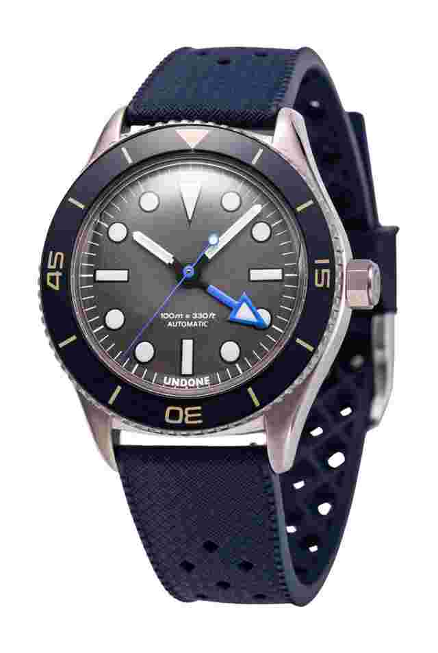 Undone
Basecamp Explorer Blue bezel
