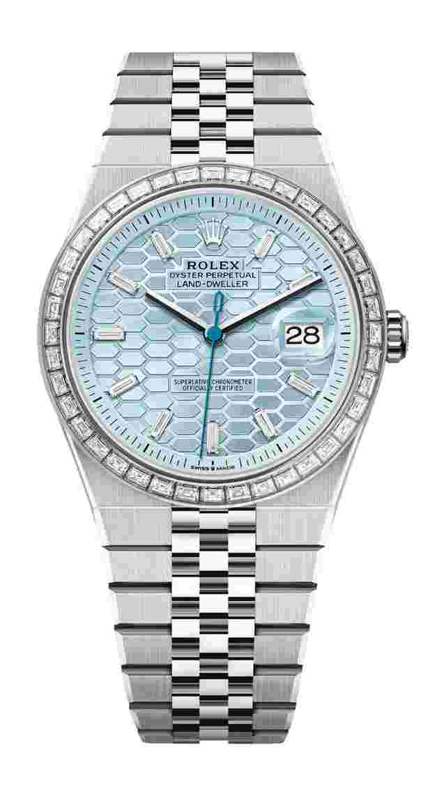 Rolex
Land-Dweller 40