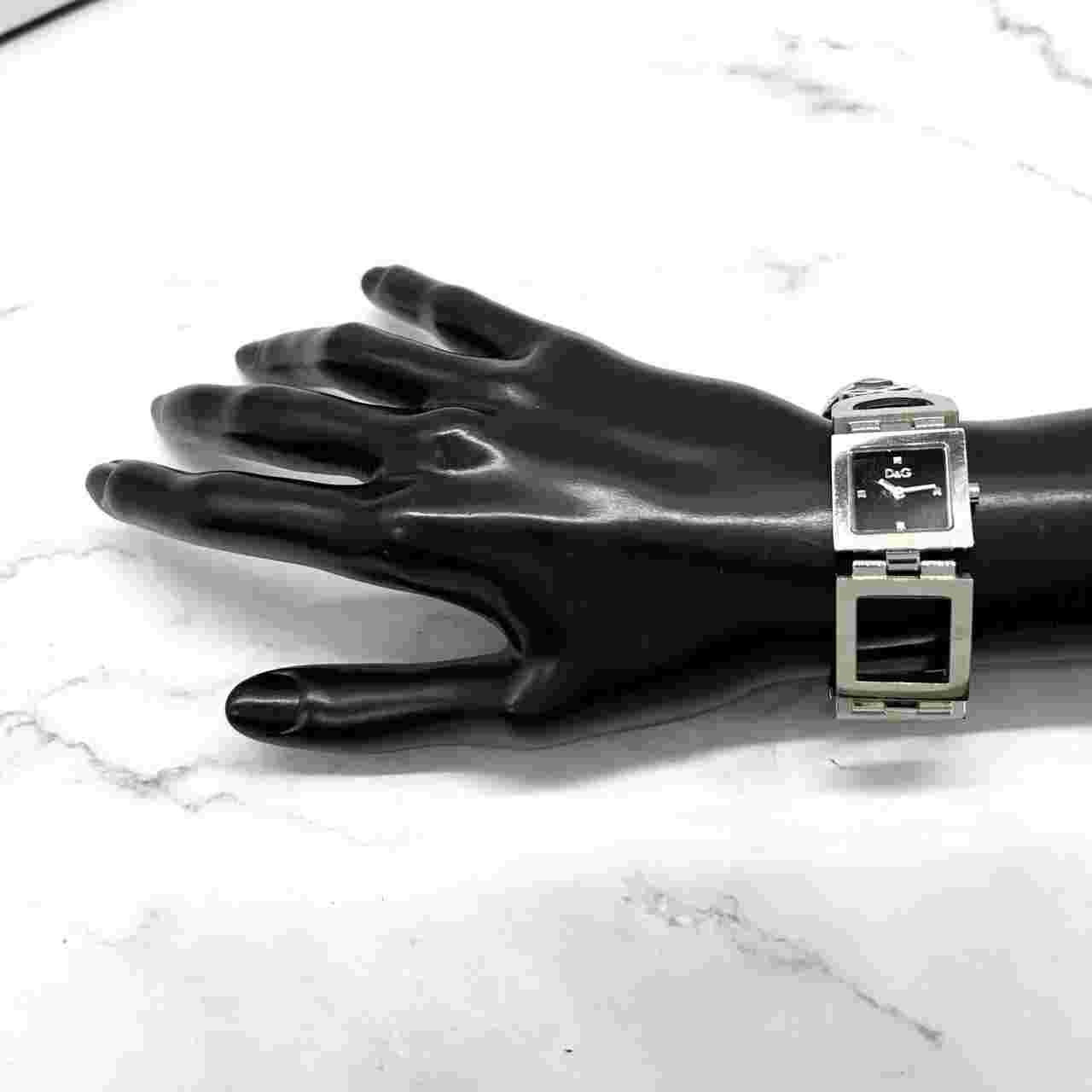 Authentic DOLCE&GABBANA D&G Women's Watch Silver Stainless Steel Analog Squa...