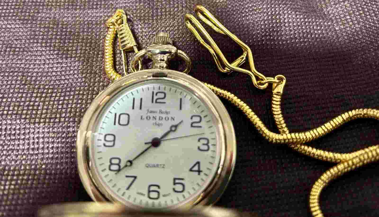 James Becket London 1640 Pocket Snake Chain Japan Movement