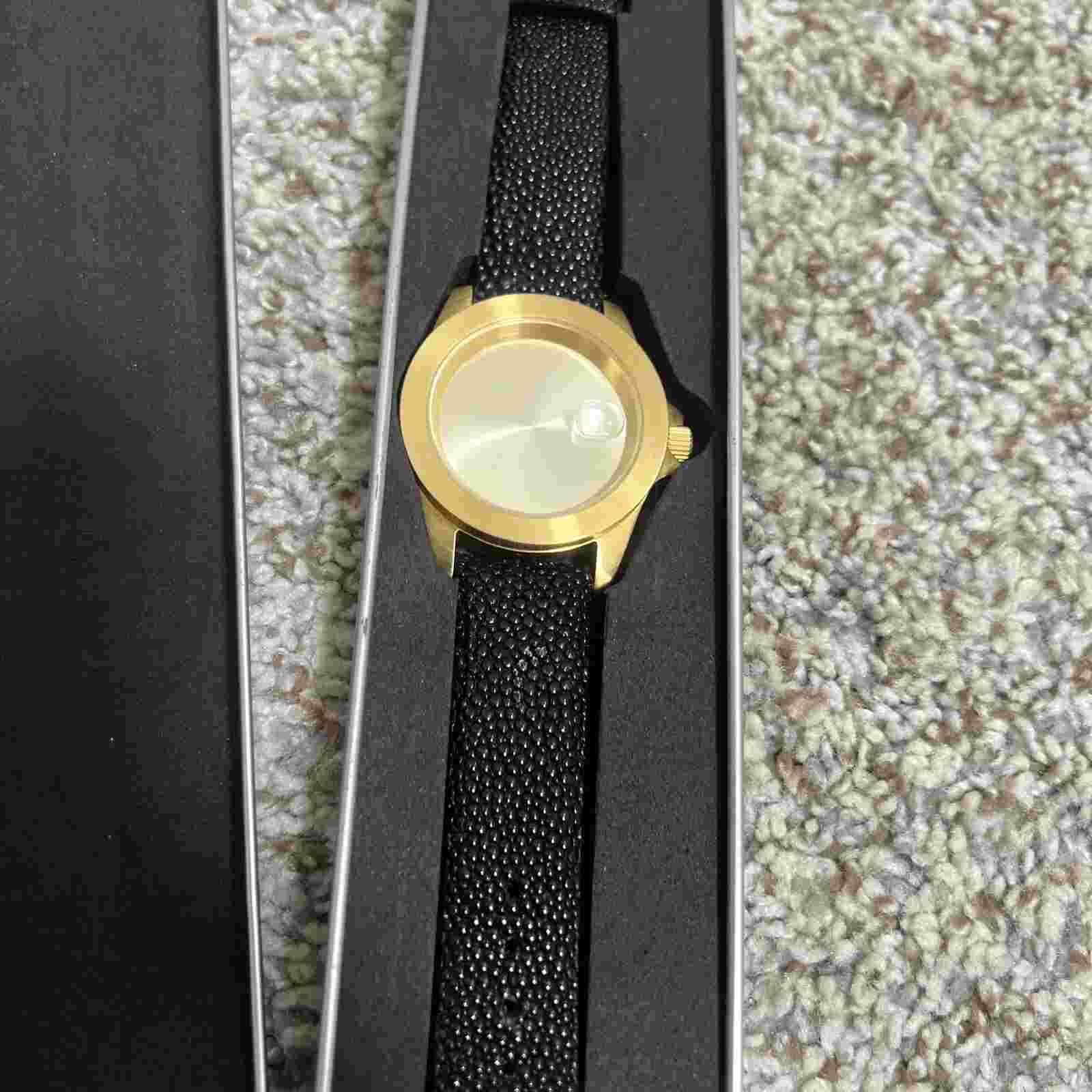 Becomb Genuine Stingray Watch “There’s No Clock” Levi Maestro