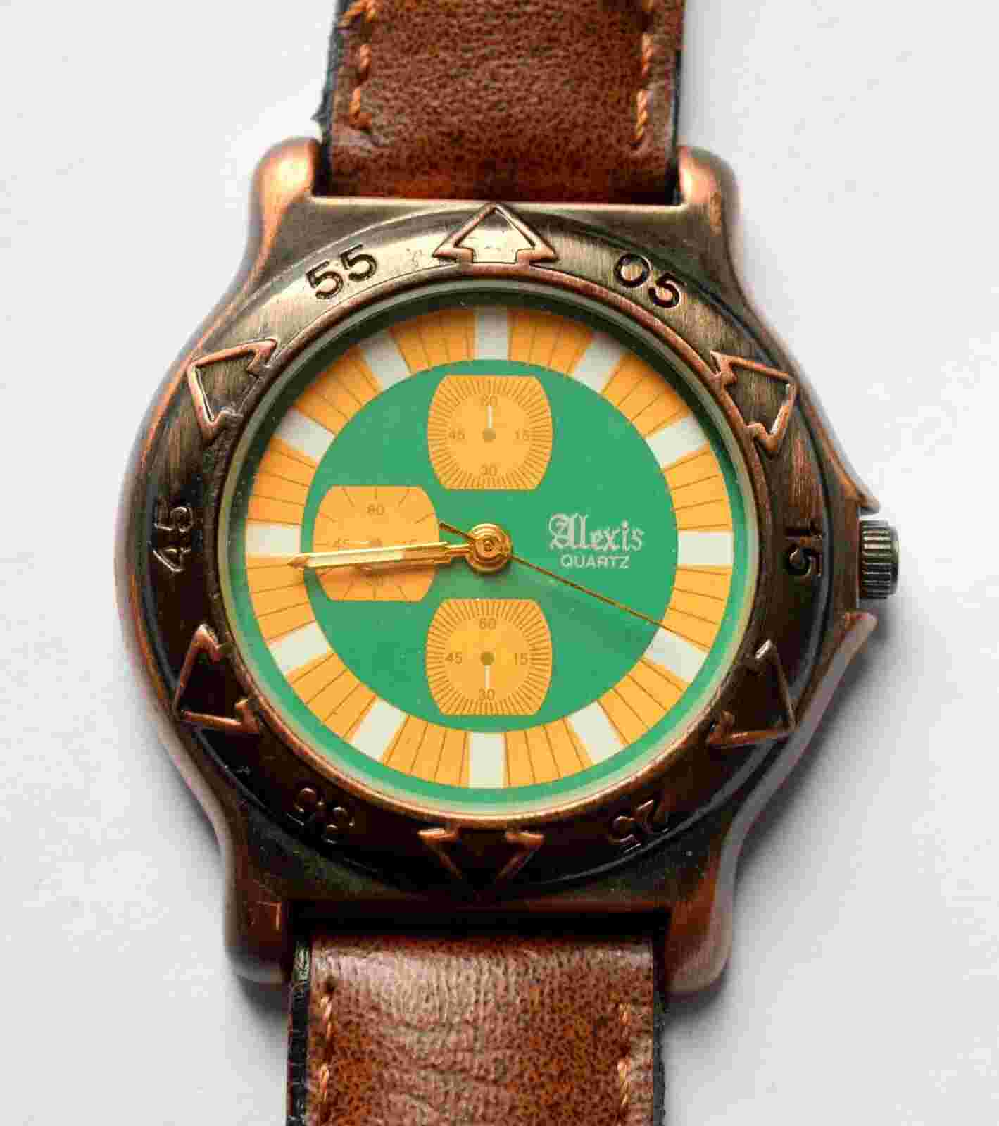 VINTAGE ALEXIS QUARTZ GREEN DIAL WATCH