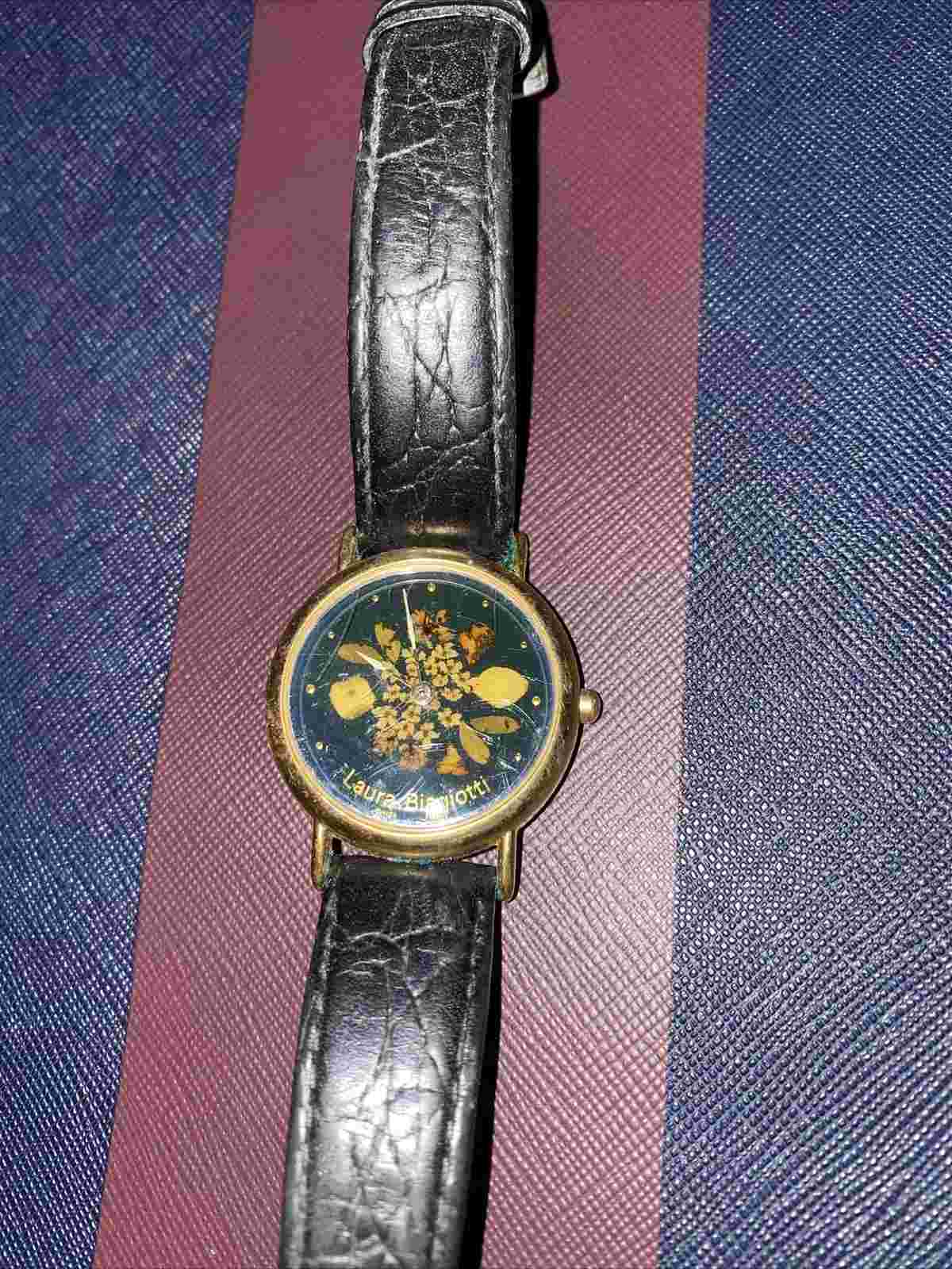 Vintage Laura Biagiotti Watch 20 412 Leather Band Flower Design Rare