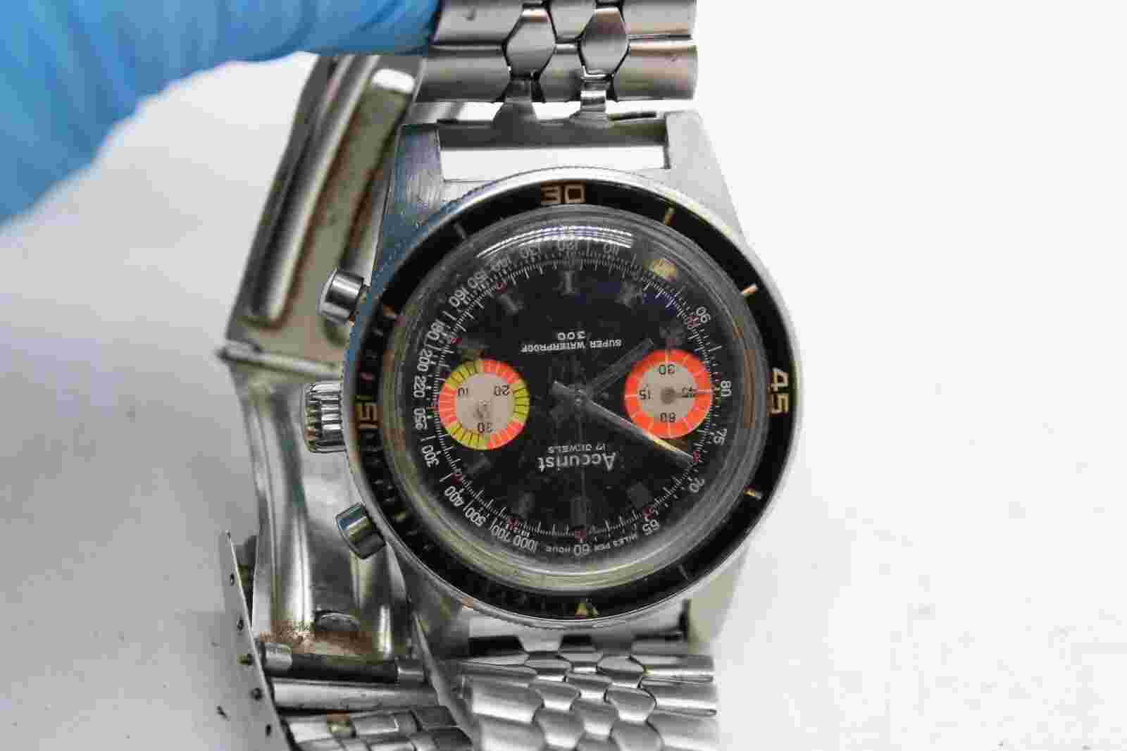 F Vintage Gents Manual Wind Accurist Chrono 300 Divers Wristwatch N/W