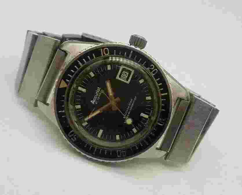 RARE VINTAGE 60'S ACCURIST DIVER BLACK DIAL DATE AUTOMATIC MAN'S WATCH / S018