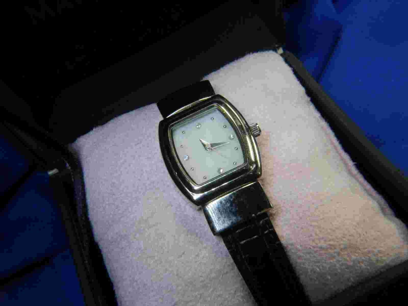 MARY KAY MOP Silvertone black leather band estate WATCH fresh batt w box 1120A10