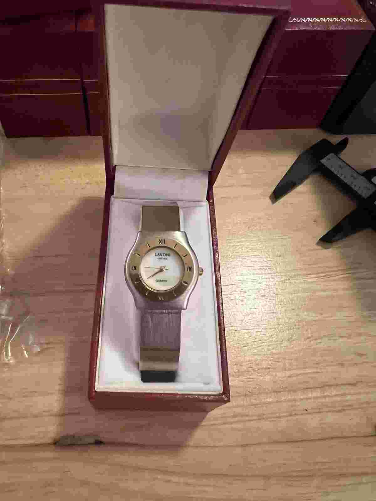 LAVONI Ladies Watch Silver/gold Time New And Working