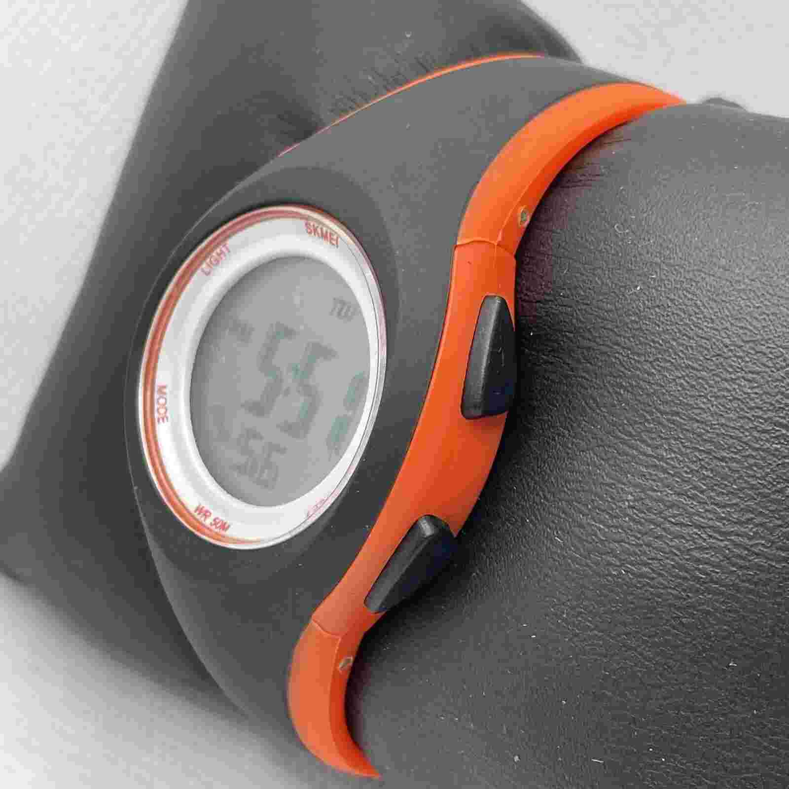 PASNEW 1459 Kid's Black Strap Plastic Digital Dial Genuine Wrist Watch VIA379