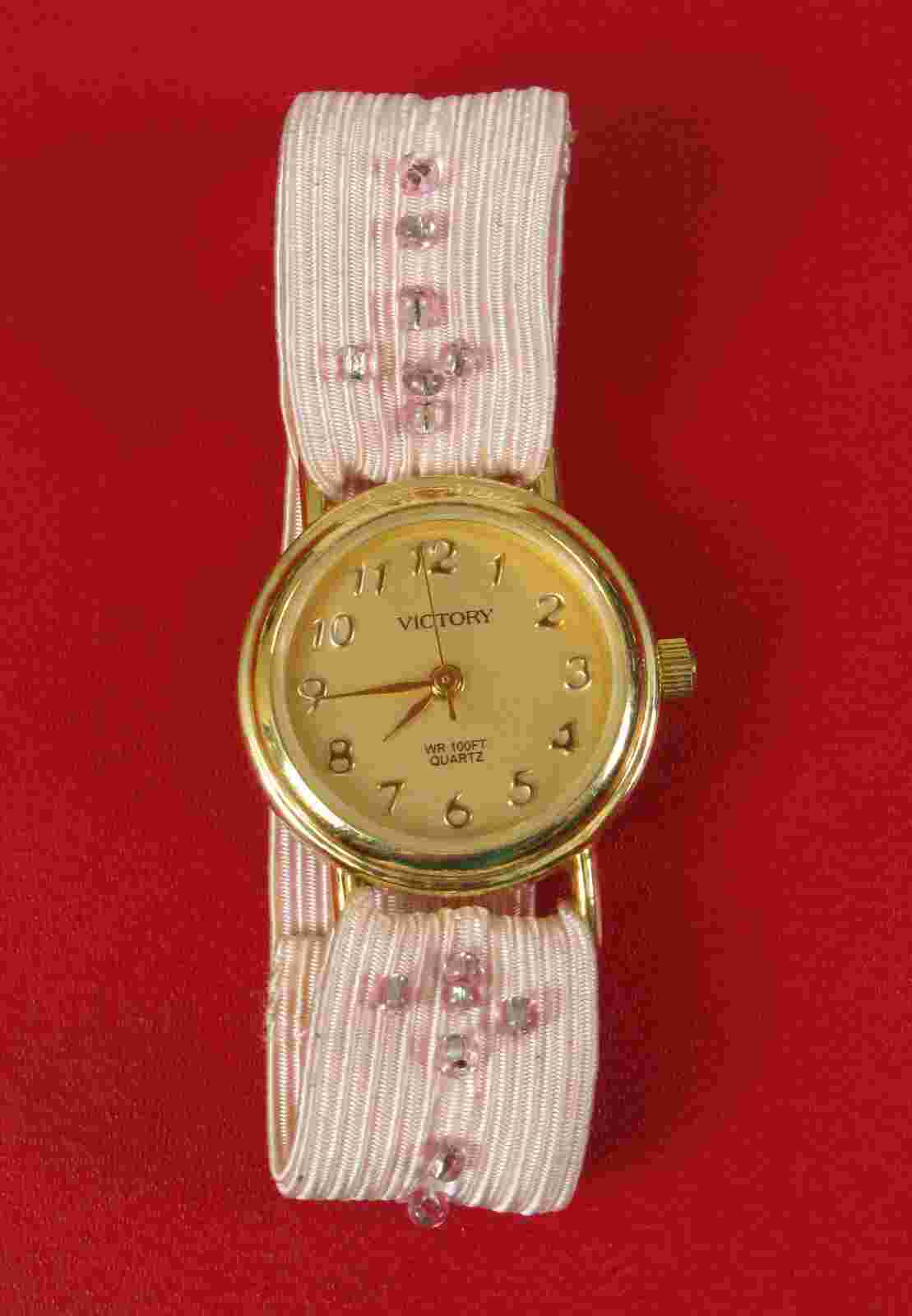 VICTORY WOMENS FASHION WATCH NOT WORKING - MOST LIKELY NEEDS A BATTERY !!