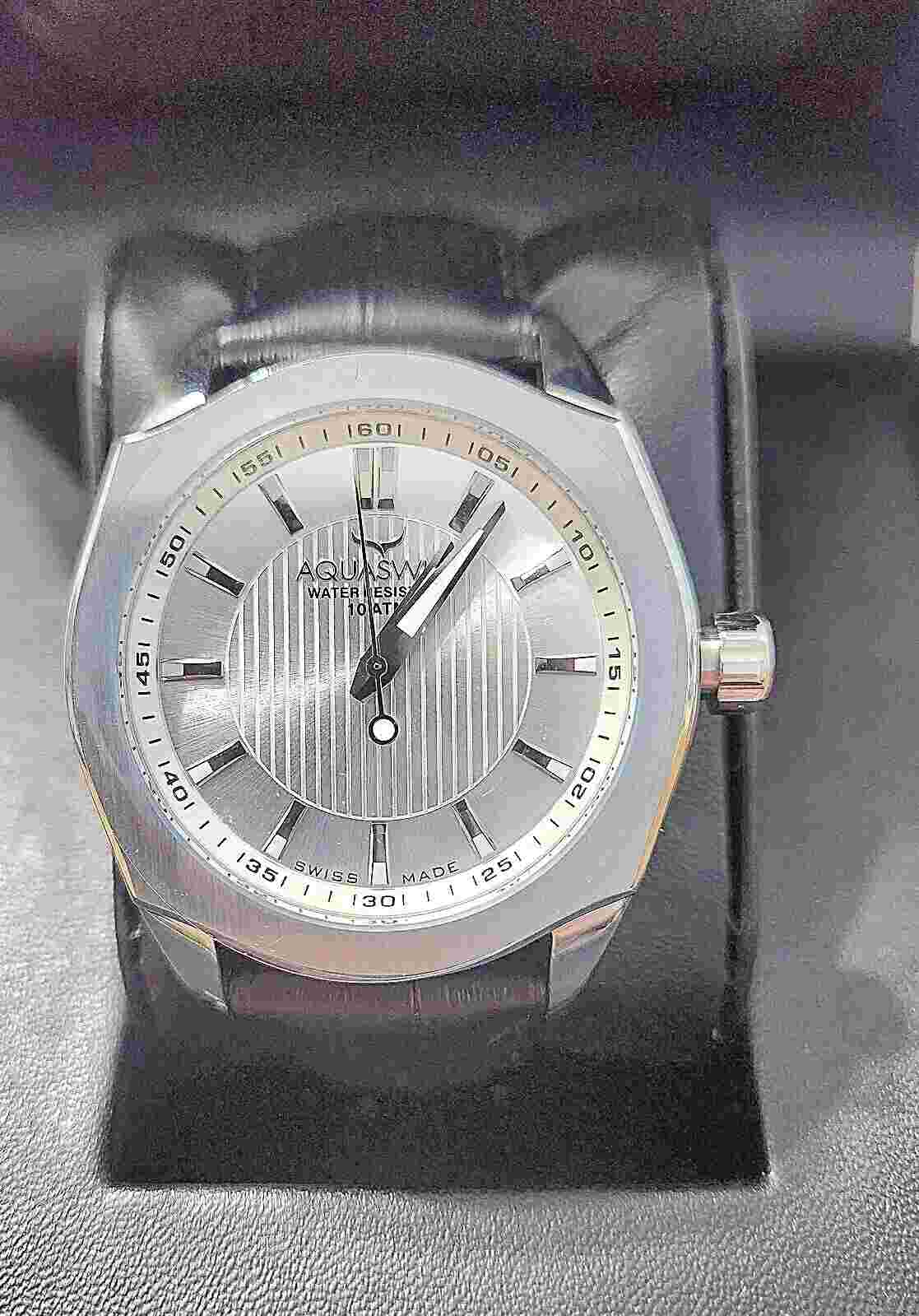 NEW AQUASWISS CLASSIC IV MEN'S WRISTWATCH MSRP $900