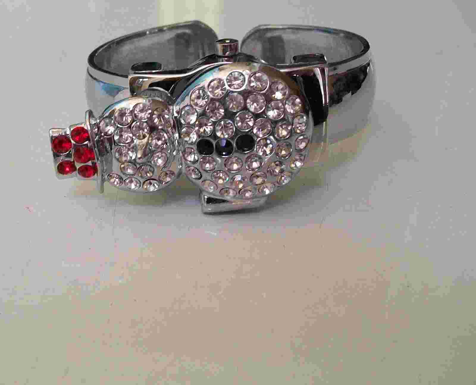 Silver Finish Christmas Snow Man Women's Fashion Rhinestone Bangle Casual Watch