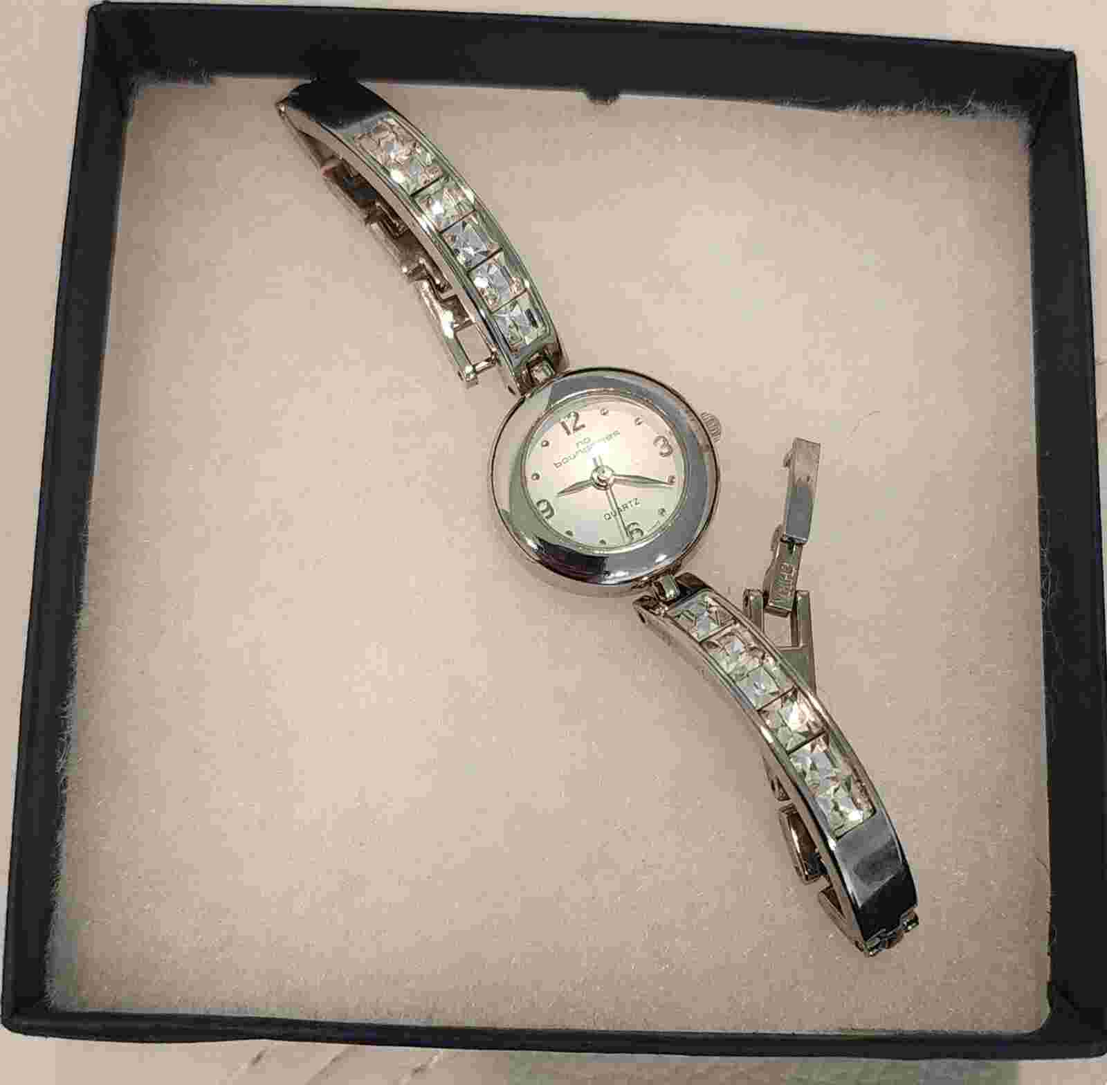 No Boundaries - Eve's Addiction Quartz Ladies Watch