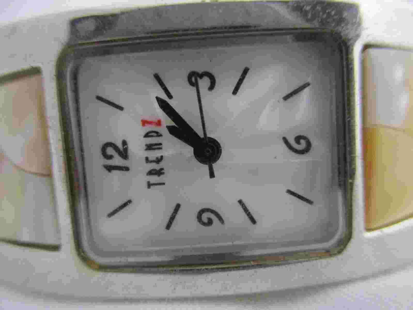 Trendz Analog Cuff Band Silver Tone Cuff Band Rectangular Face