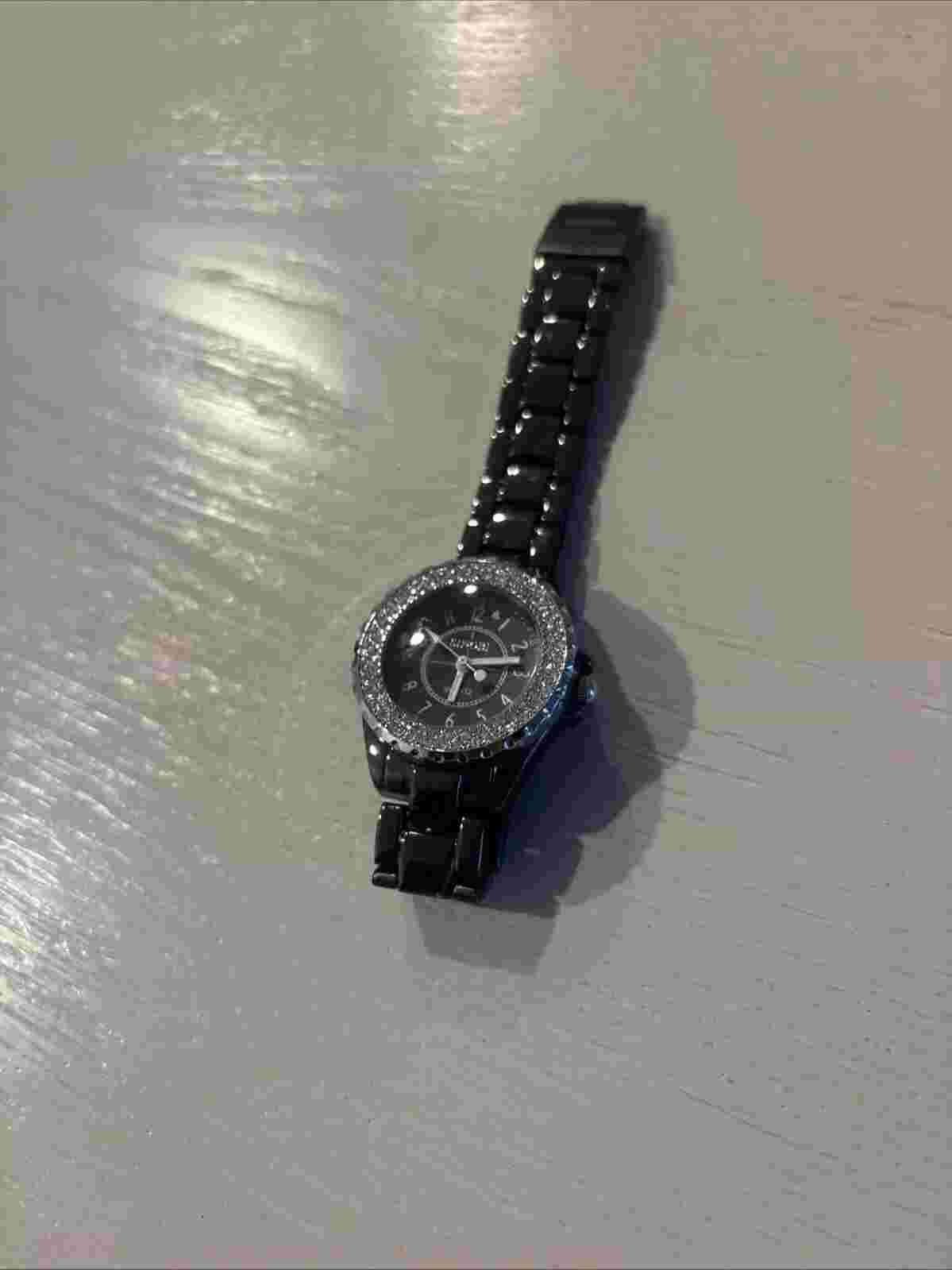 Sinobi Quartz Watch Used But Perfect Condition No Wear/ needs Battery !