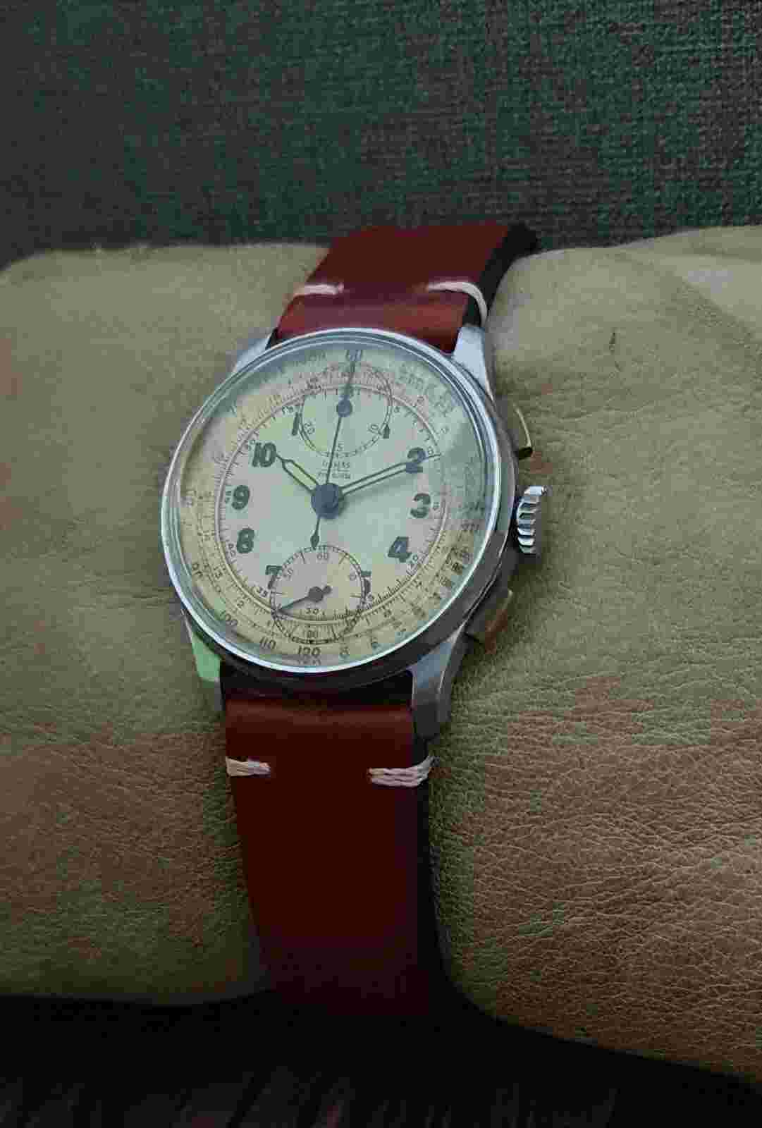 RARE!! DAMAS WWII 40's MILITARY CHRONOGRAPHE PILOT VINTAGE 17J RARE SWISS WATCH.