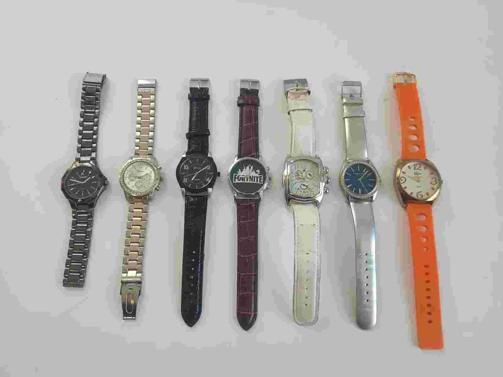 Lot of 7 Men's Watches Kenneth Cole, Lacoste Clique, Geneva, Sinobi