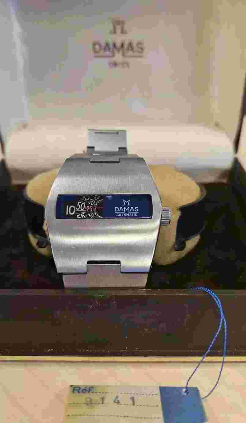 Swiss DAMAS 9141, Directime vintage automatic watch Jump Hour, Brand New