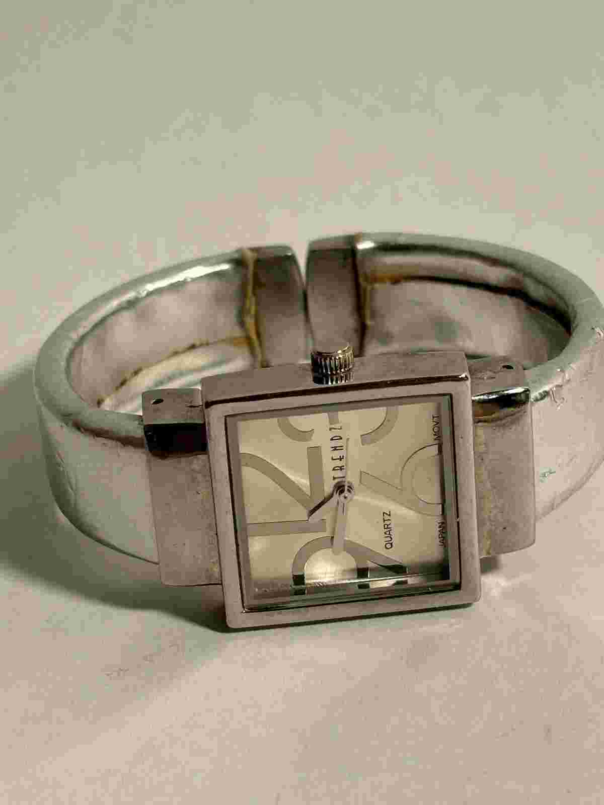 Vintage Trendz Silver foil Cuff wrist watch abstract face Japan mvmt needs batt