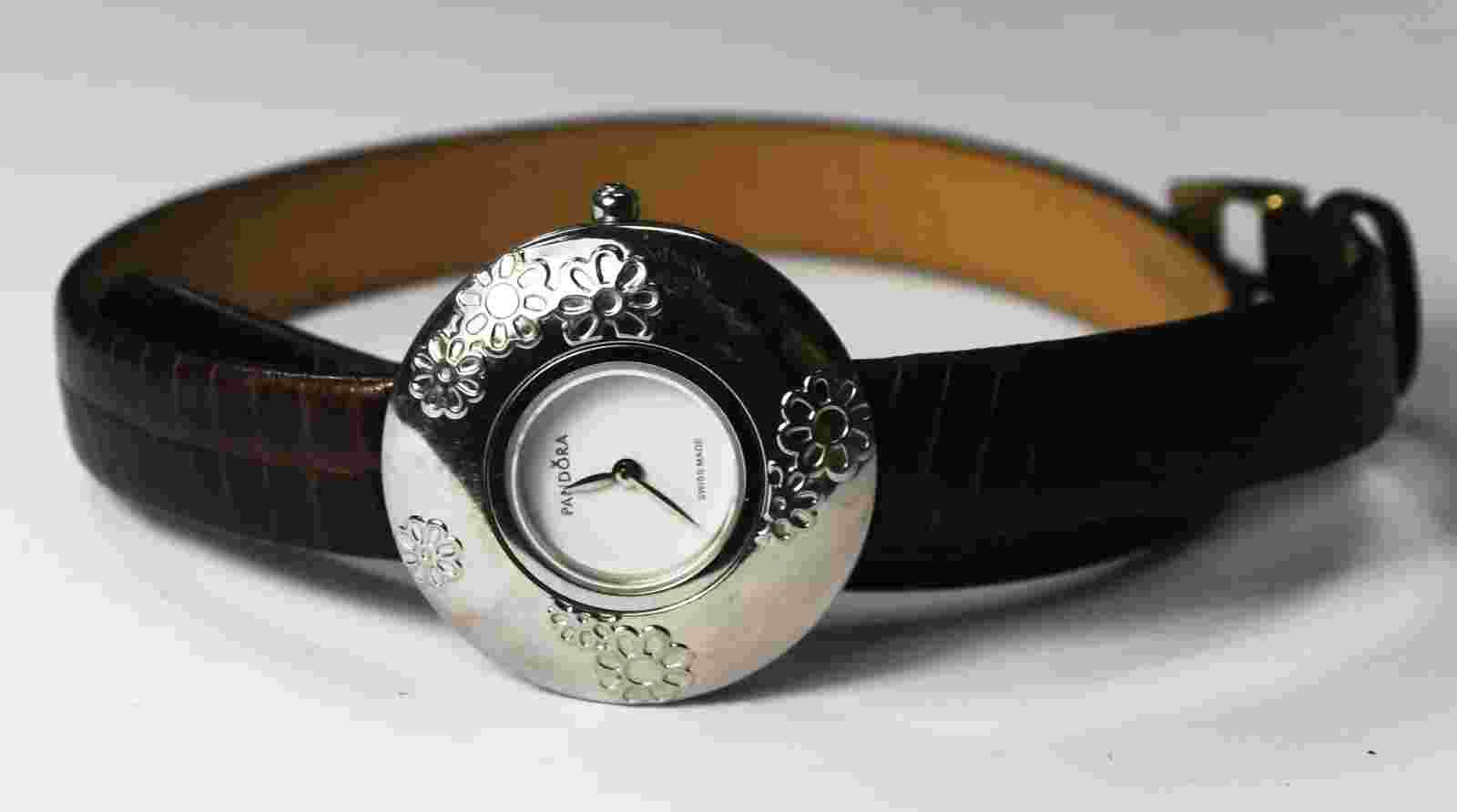 PANDORA Icon Watch 811060WH With Bezel and Band