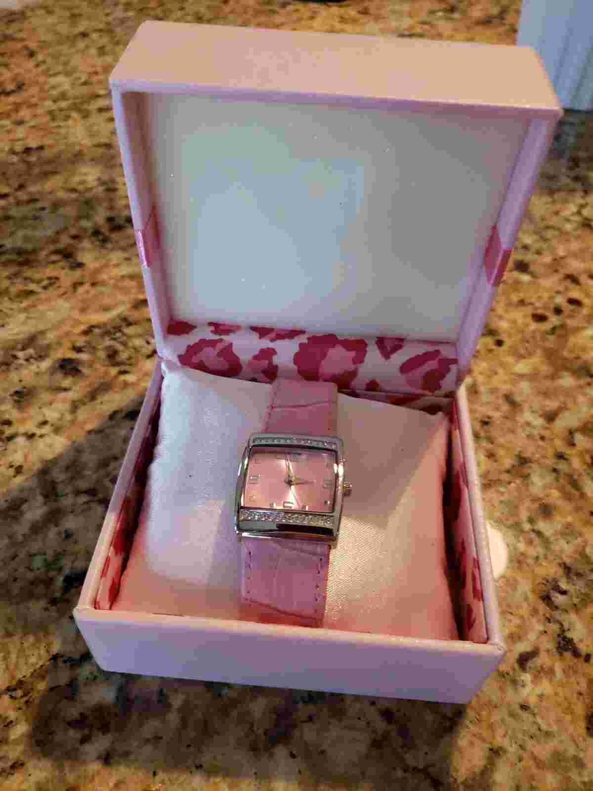 Mary Kay watch Pink Band w/ rhinestones New in Box, may need battery