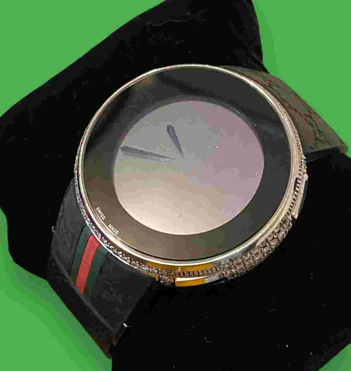 Gucci I-Gucci MENS 5.37 CTW Diamond Digital Watch NICE!!!