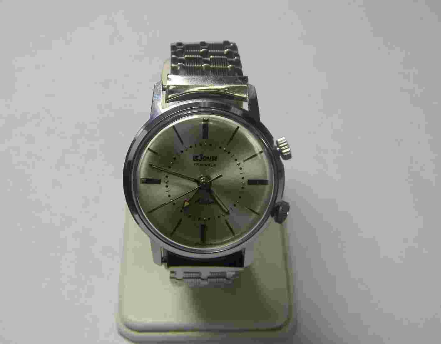Vintage Le Jour 17 Jewels Alarm Stainless Men's Wristwatch