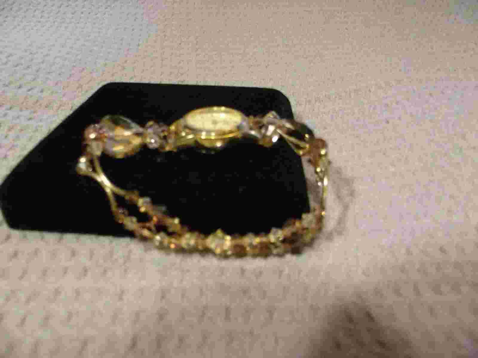 Woman's Q&Q Watch  with Champagne Swarovski  Crystal Band **Nice** B127