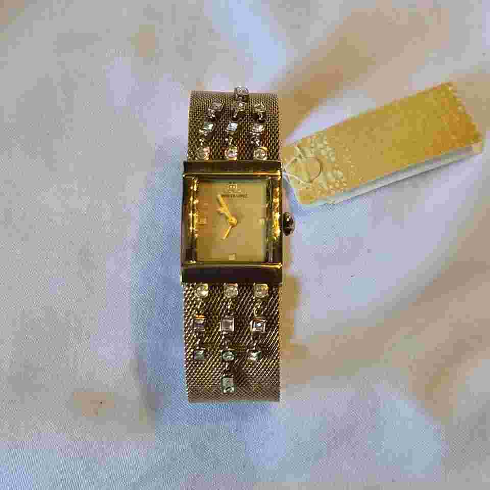Jennifer Lopez JLO Women Watch Gold Tone Dangle Crystal New Battery NWT MSRP $99