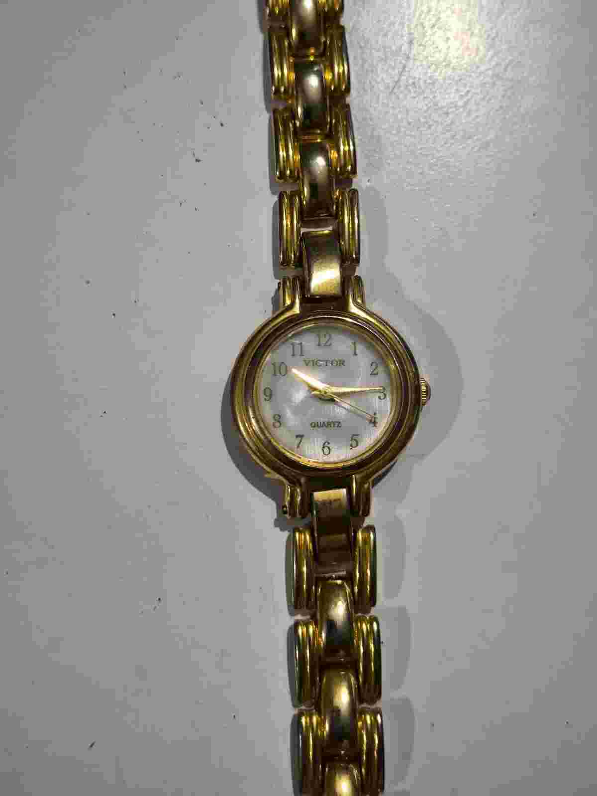 Victor Ladies Quartz Watch Working