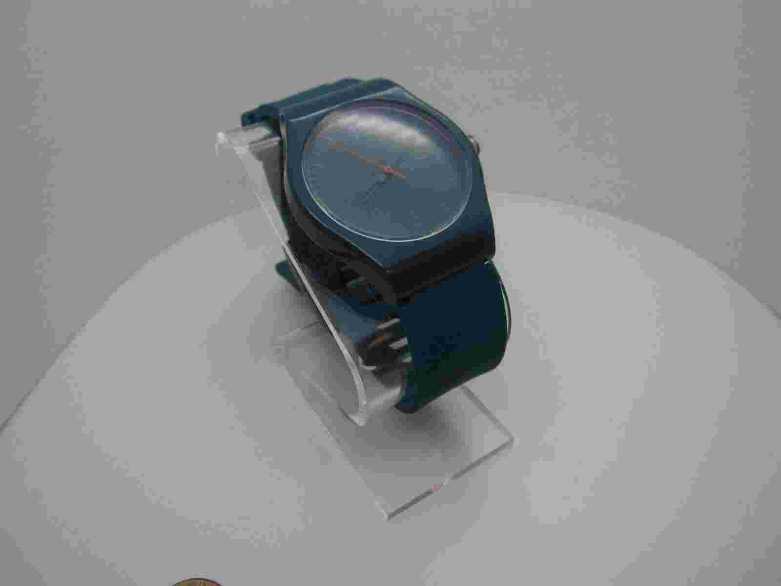 Rumba 5 ATM Water Resistant Analog Dial Watch (A321)