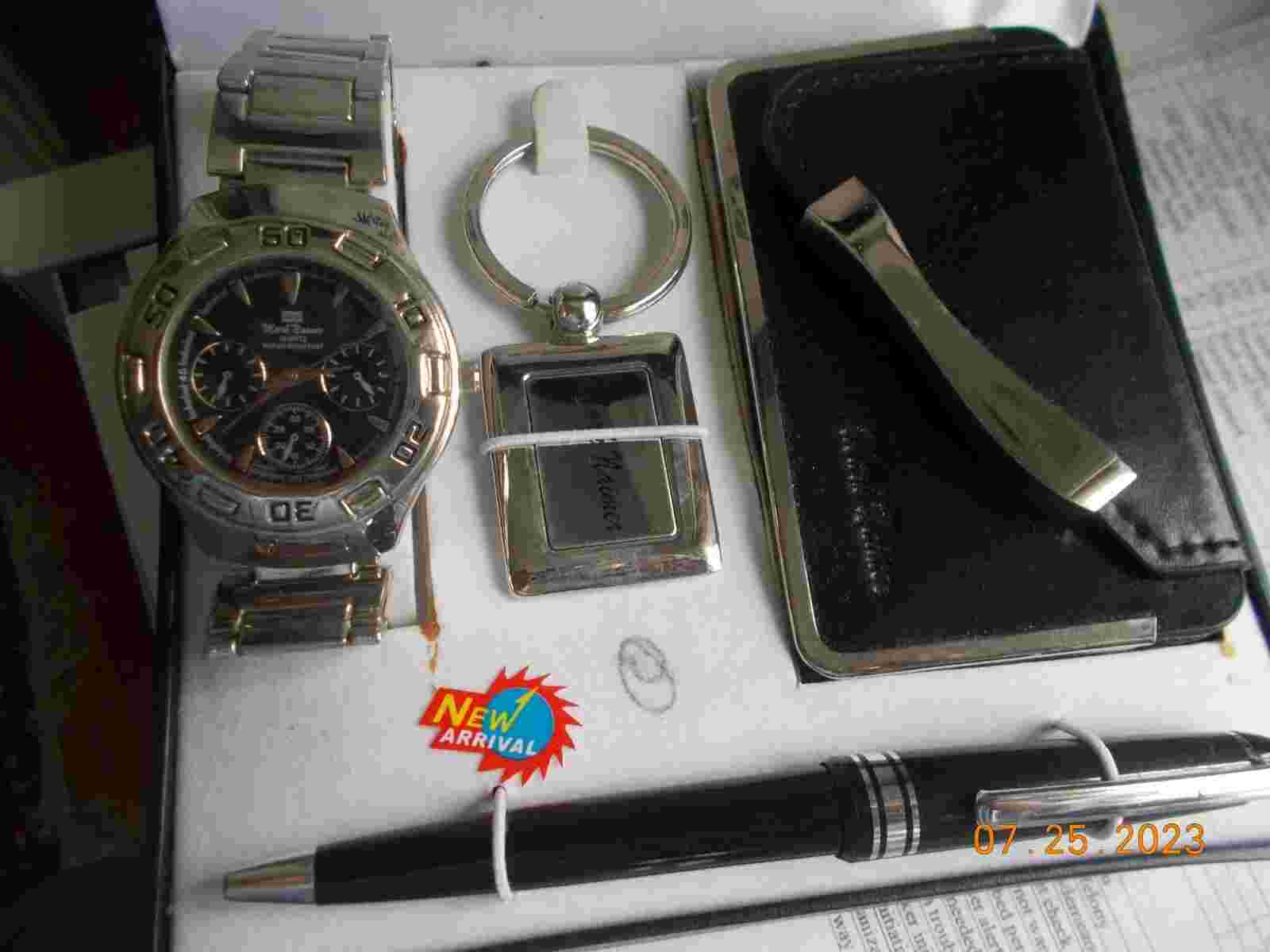 Man's MM Mark Naimer Unique Boss Watch Gift Set: Watch, Pen, Keyfob, Card Case