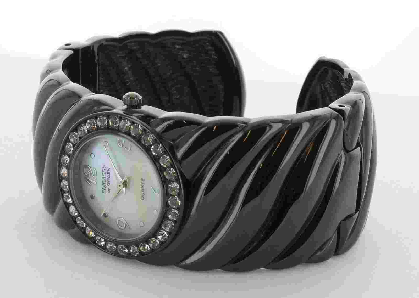 NIB Vintage Embassy by Gruen Ladies all black color band Bangle Wristwatch