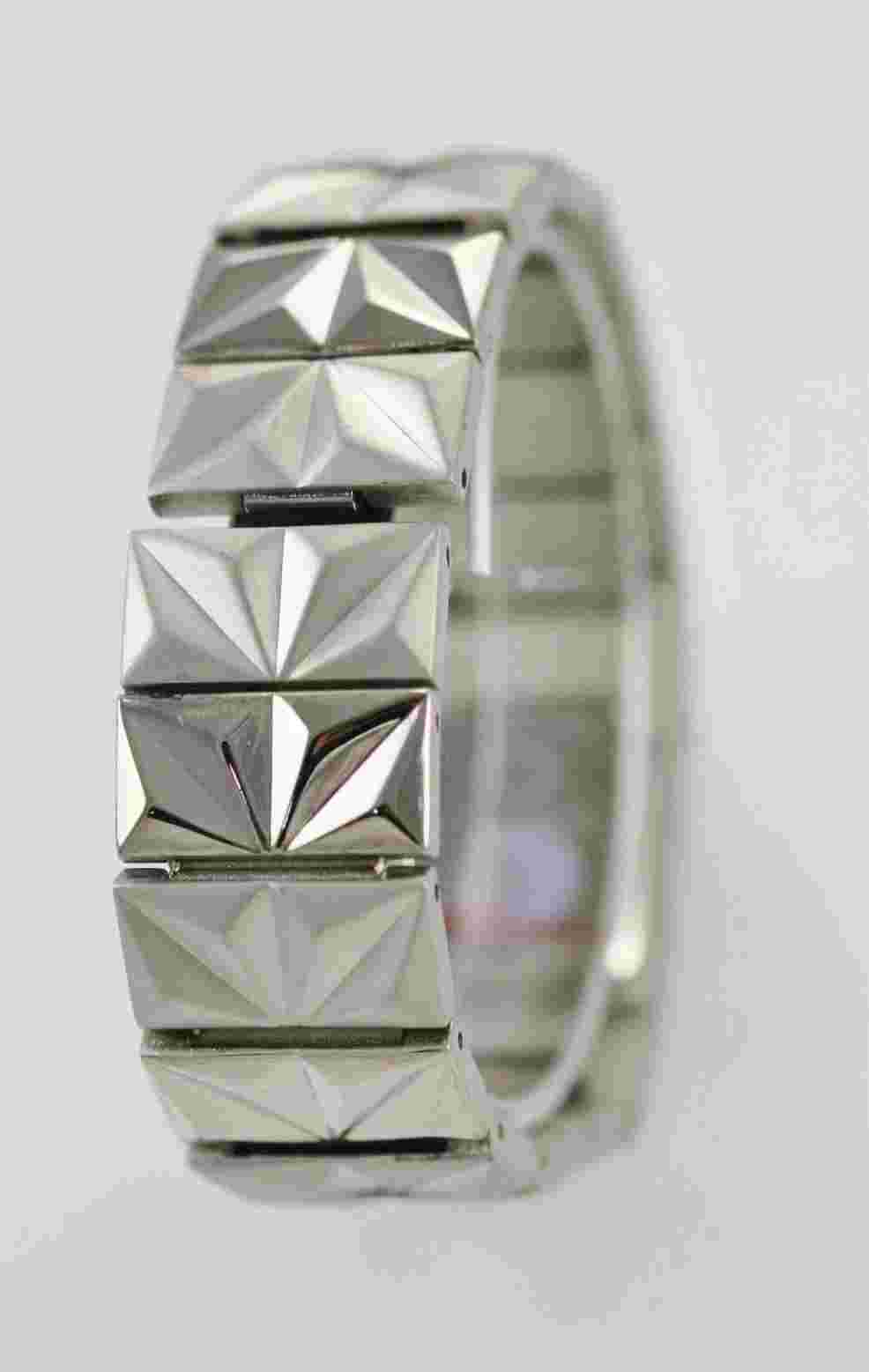 Charles Delon Womens White Stainless Steel Silver Quartz Battery Watch