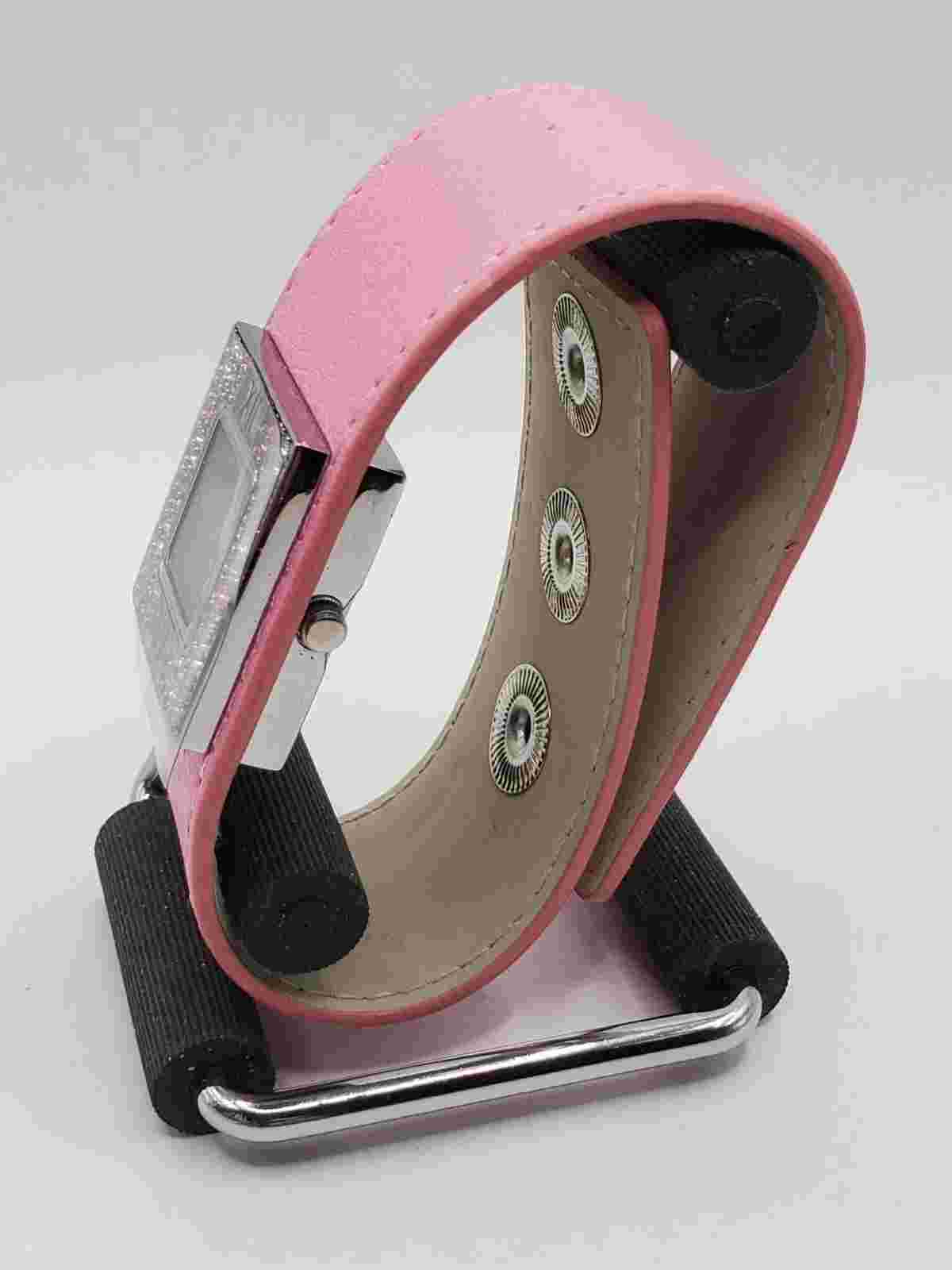 Mary Kay Ladies Gemmed Quartz Watch 31mm Wide Silver Tone Pink Faux Leather Snap