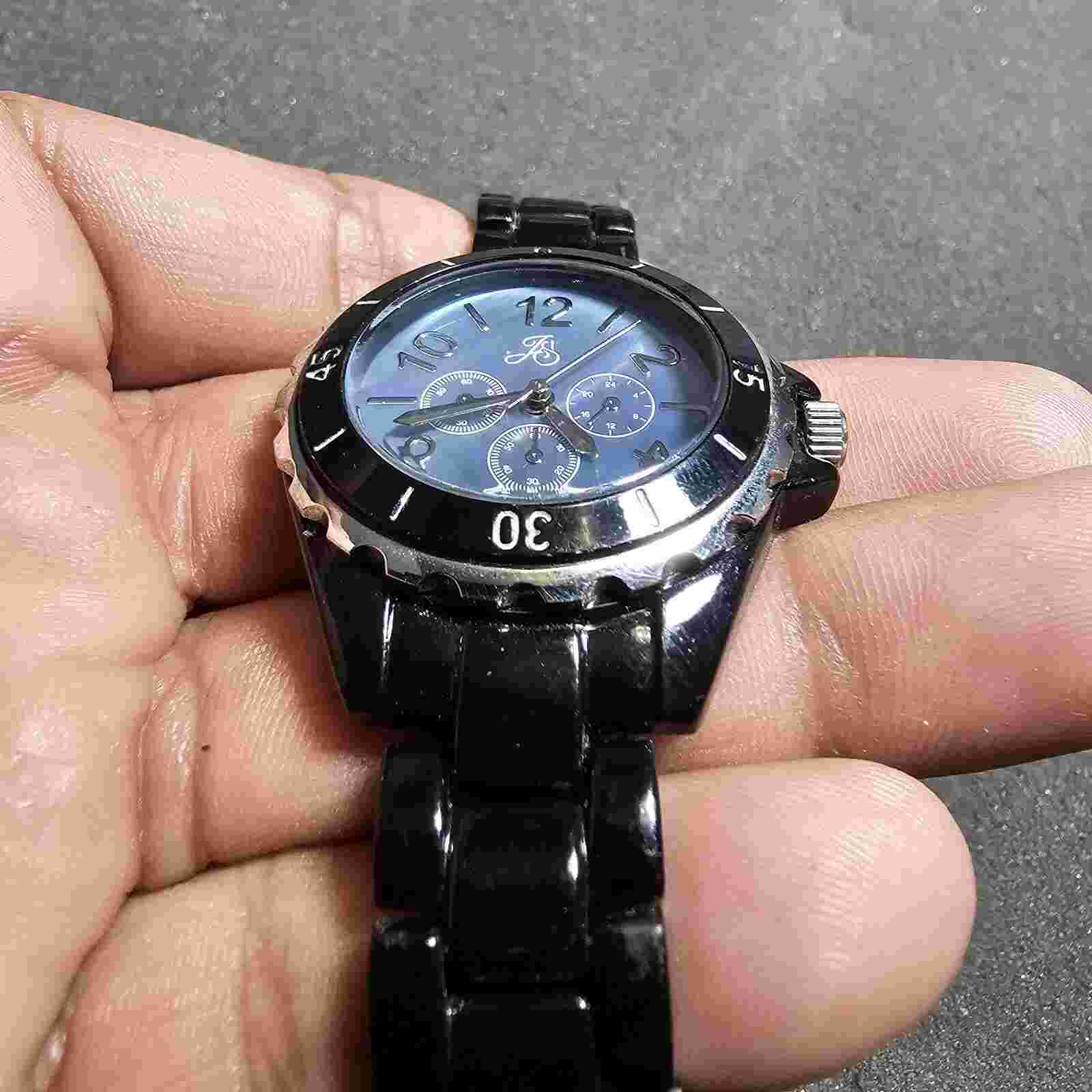 JS Ladies Quartz Fashion Watch Black With MOP dial G348-10 Working New Battery