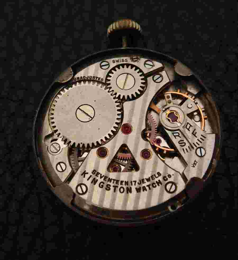 Men's Retro Estate Vintage "Kingston" Wristwatch Movement w/Salmon dial