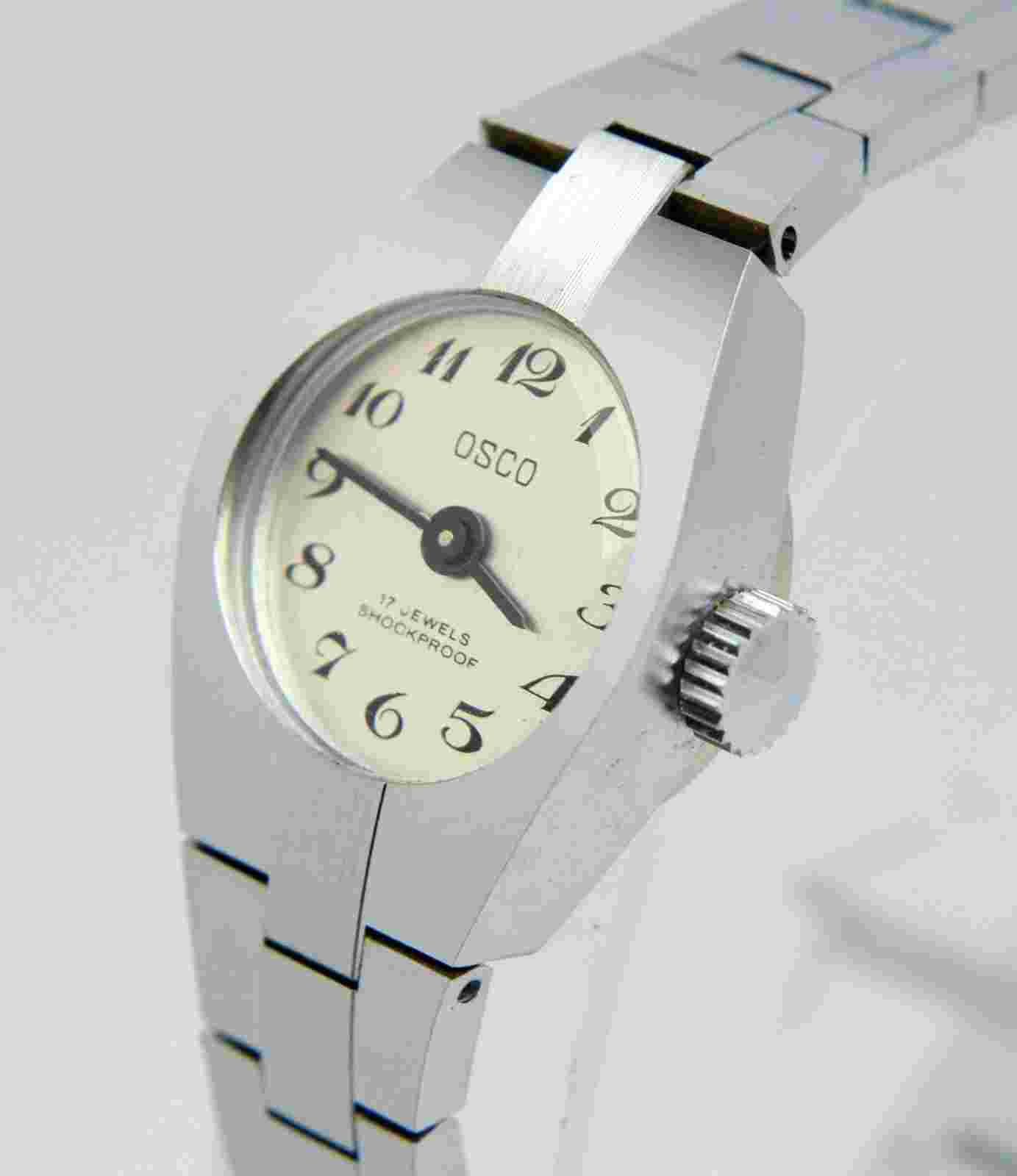 VINTAGE OSCO BRANDED 17 JEWELS SHOCKPROOF MECHANICAL WATCH, WORKING !