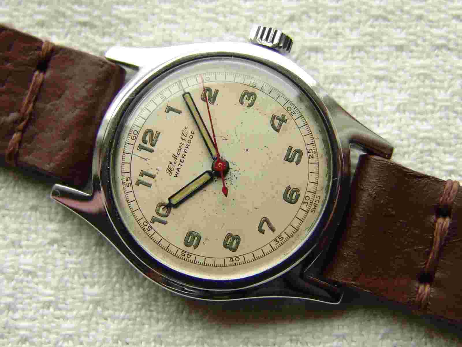 VINTAGE MEN'S WWII PERIOD VINTAGE H. MOSER & Cie MILITARY WATCH GOOD CONDITION