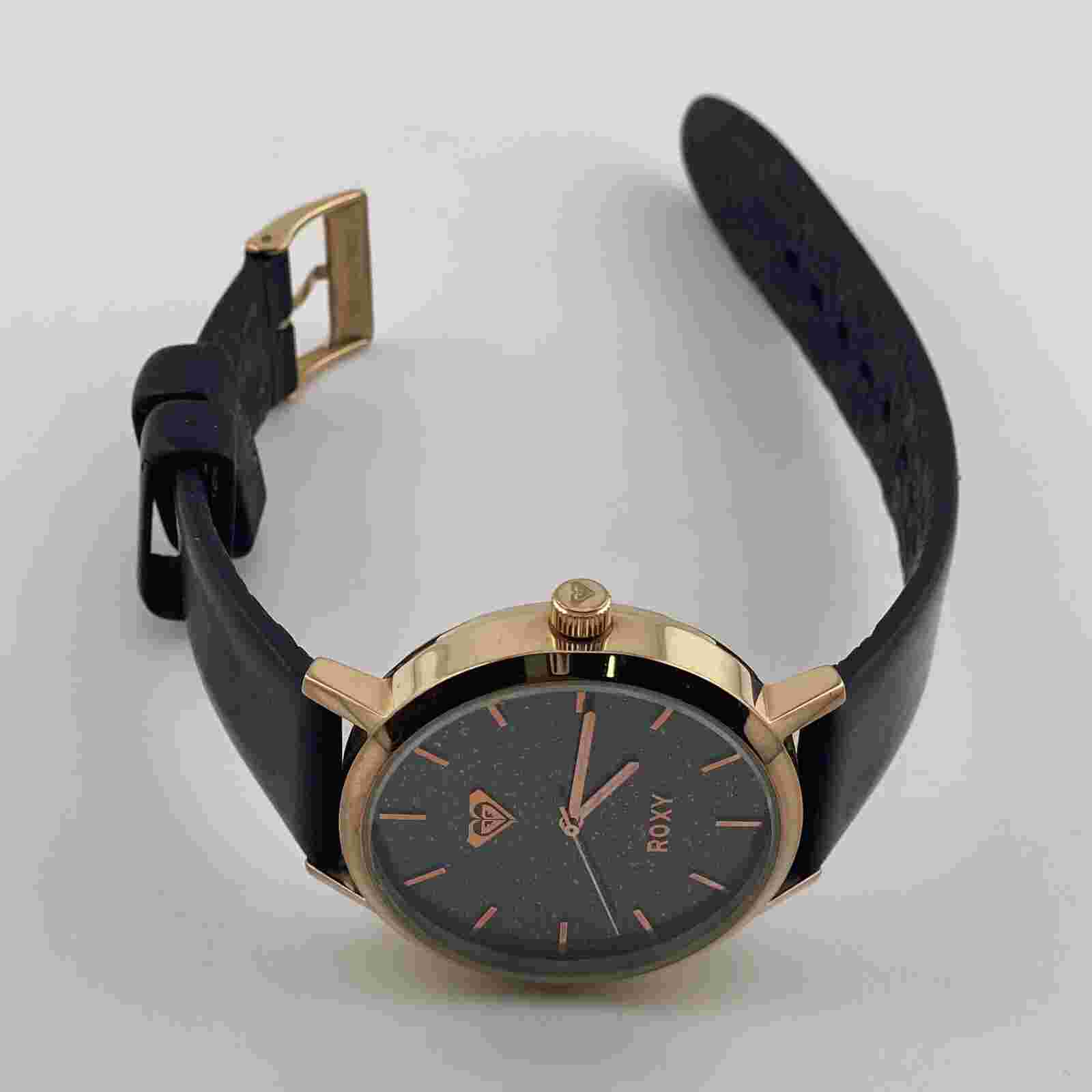 Roxy Womens Watch The Royal 40mm Case Glitter Dial Black Resin Band Quartz