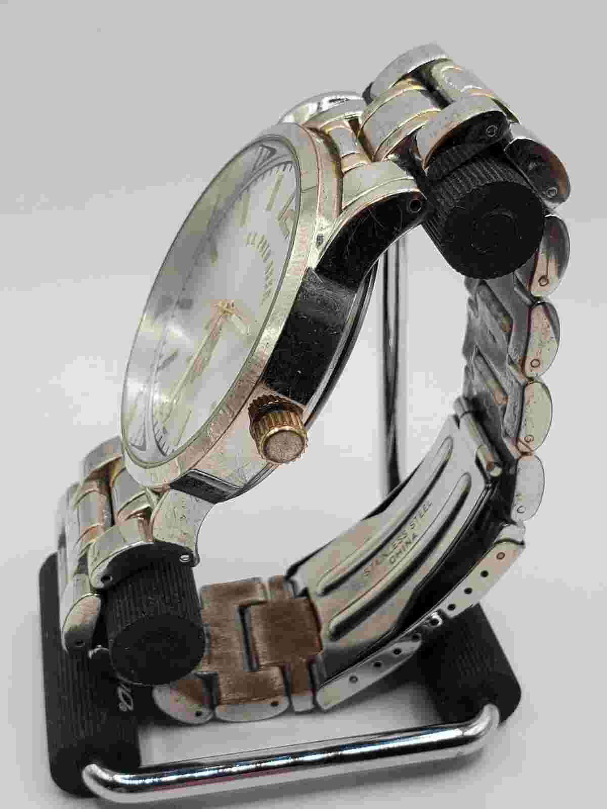 US Polo Assoc Men's Fashion Quartz Watch 42mm Round Silver Tone Metal Band