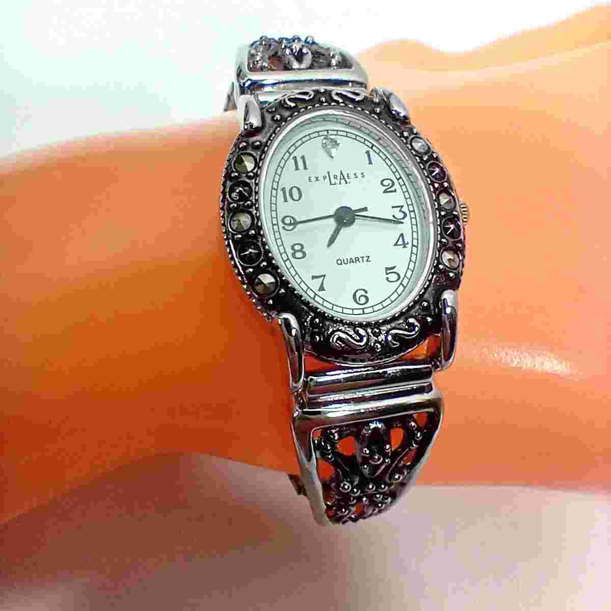 Vintage L.A. Express Woman’s Watch Filigree Stretch Band