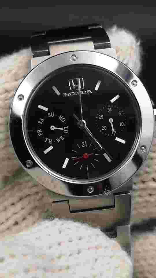 Vintage and Rare Honda Unisex Quartz watch. VX3J-6B40